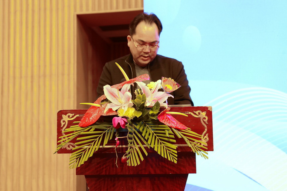4_汕头市委政法委领导出席会议并致辞.JPG
