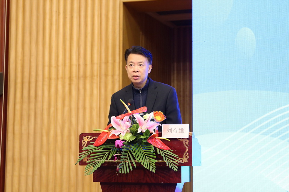 5_汕头市卫健局领导出席培训班并致辞.JPG